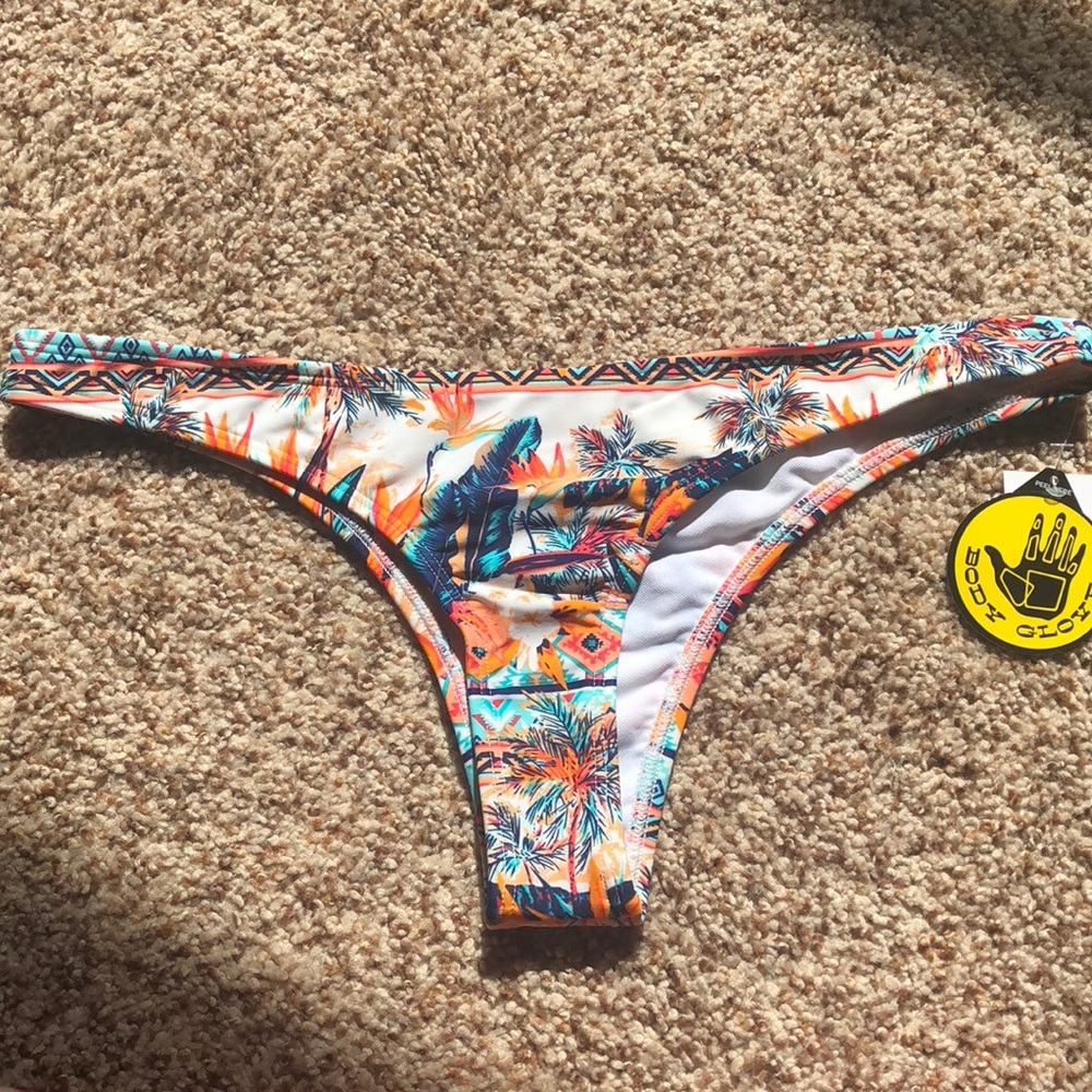NWT Body Glove Paradisio Fiji Bikini Bottom